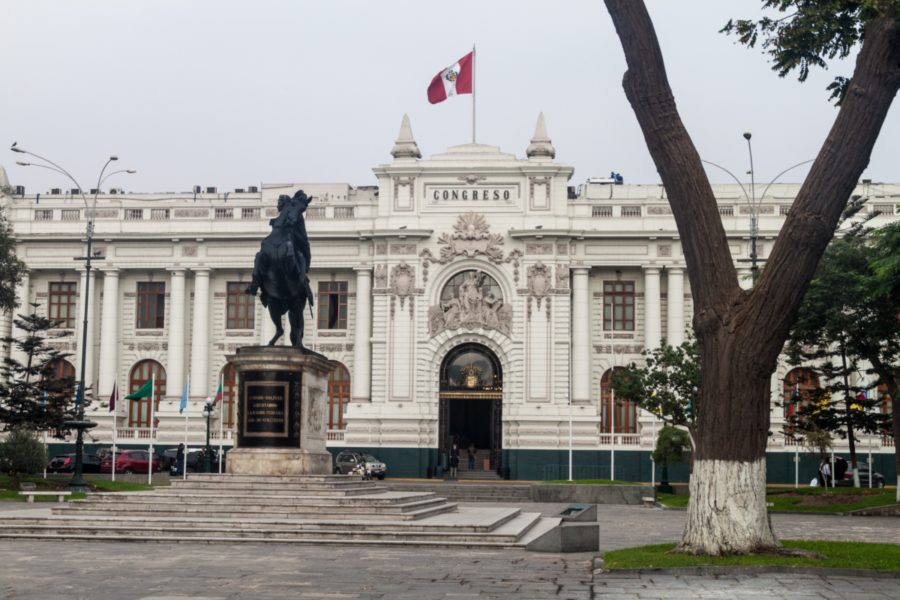 lima-peru-june-5-2015-building-of-congress-in-lima-peru-e1670673099397-900x600 Perú se encamina a elecciones anticipadas para salir de la crisis institucional