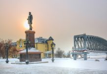 Rusia, Siberia, Novosibirsk, monumento Alejandro III. 4FEB2018