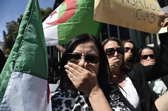 0de17ec_1671988677519-000-1fn8wq-1 Argelia: el periodista Ihsane El-Kadi seguirá en la cárcel