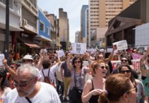 Brasil, manifestación de mujeres contra la reelección de Jair Bolsonaro