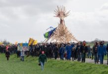 Francia, Soulevements de la terre, marcha