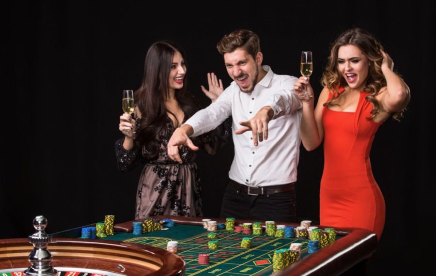 juego-casino-ruleta-jugadores-900x570 Juego responsable: la importancia de promover prácticas éticas