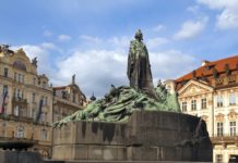 Monumento a Jan Hus en la ciudad vieja de Praga