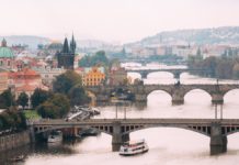 Praga puentes sobre el río Moldava