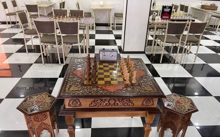ajedrez-cafe-ajedrez-en-samarcanda-900x563 Uzbekistán, histórica relación y cúspide actual en el ajedrez