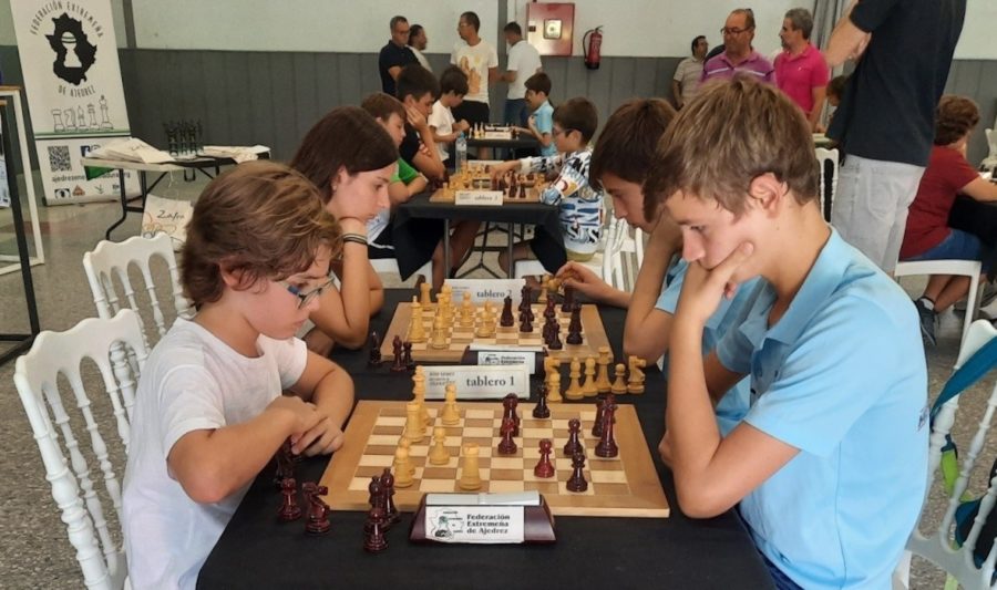 ajedrez-zafra-2023-torneo-infantil-900x533 Zafra celebró su torneo internacional de Ajedrez con actividades paralelas