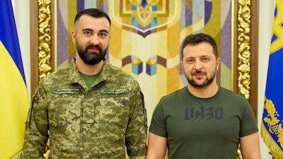 ajedrez-kovalenko-junto-a-zelenski Guerra y paz en el ajedrez de Ucrania contra Rusia