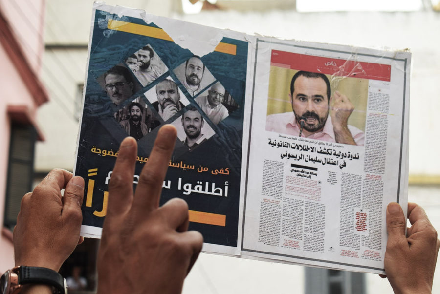 pen-raissouni-periodista-encarcelado-900x602 El periodista marroquí Souleiman Raissouni elegido escritor preso del año
