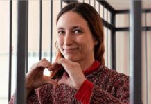 Rusia: Alexandra Skotchilenko en la jaula del tribunal