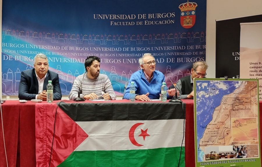 ahmed-ettanji-en-la-universidad-de-burgos-900x573 Equipe Media recibe el reconocimiento en el Día de los Medios del Sahara