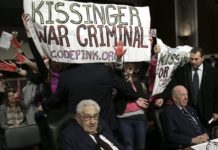 Henry Kissinger acusado de criminal de guerra