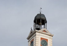 Reloj de la Casa de Correos en la Puerta del Sol de Madrid