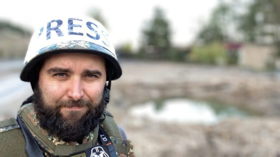 Pablo-Gonzalez-Ucrania-1024x576-3-900x506 Pablo González, único periodista encarcelado en la UE: dos años de prisión 'preventiva'
