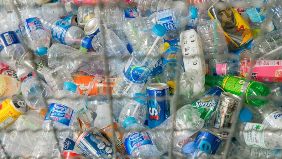 residuos-plasticos-y-envases-900x509 Triple crisis planetaria: cambio climático, pérdida de la naturaleza y contaminación
