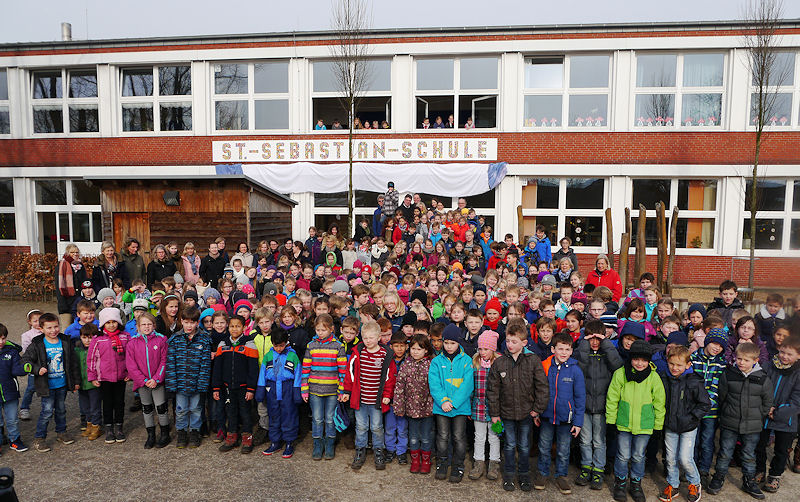 2016-schulschild2 Un colegio de Raesfeld, Premio de Oro del Ajedrez escolar alemán