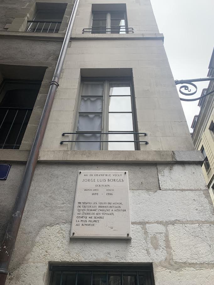 Borges-en-Ginebra-Placa-en-la-Vielle-Ville Ruta de Borges en Ginebra, a los 38 años de su muerte