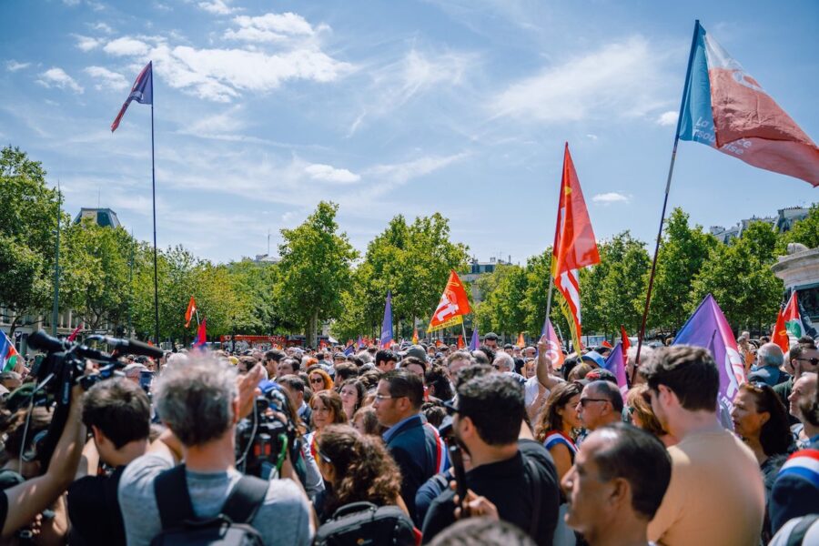 Francia-CGT-defensa-democracia-18JUL2024-900x600 La derecha francesa se hace con el control de la Asamblea Nacional