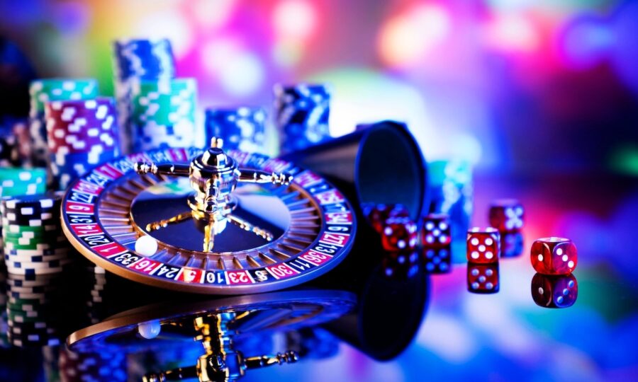 casino-ruleta-dados-900x540 ¿Cómo depositar diez euros en un casino y obtener un bono sin wager?