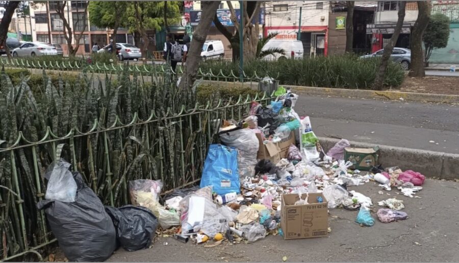 Basura-irregular-en-Ciudad-de-Mexico-©Emilio-Godoy-IPS-900x515 Ciudad de México está enferma de residuos