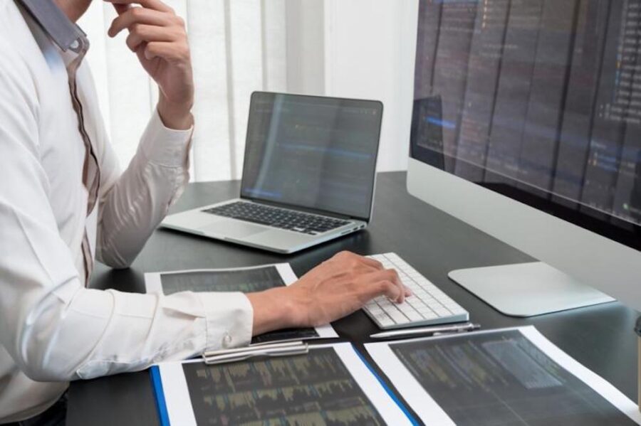 Ciberseguridad-con-Ciberlogic-900x599 ¿Está tu empresa realmente protegida? Qué revela una auditoría de ciberseguridad profesional y cómo Ciberlogic lo pone a prueba