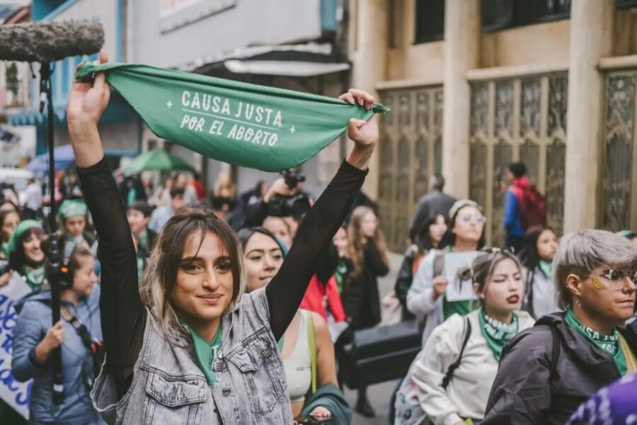 Abortoen-America-Latina-©Victoria-Holguin-Causa-Justa-900x600 Proyectos de vida de mujeres latinoamericanas pendientes de despenalizar el aborto