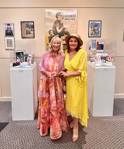 Adriana-Bianco-con-la-actriz-Lupita-Ferrer Nova University dedica un espacio exclusivo a Adriana Bianco por su trayectoria cinematográfica