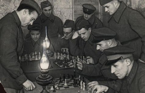 1647158257993221_onmxauu3 Ajedrez: Alexander Tolush y su grito ¡Adelante Kazimirich!