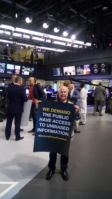 G7Z4yrjWYAAde0X Reflexiones con un liberal: contra la censura digital y de los oligopolios, a favor de la radiotelevisión pública