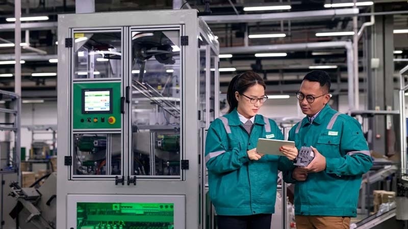 Servomotores-©Smart-Factory-Wuhan ¿Por qué los servomotores son la opción preferida en cuanto a precisión y velocidad?