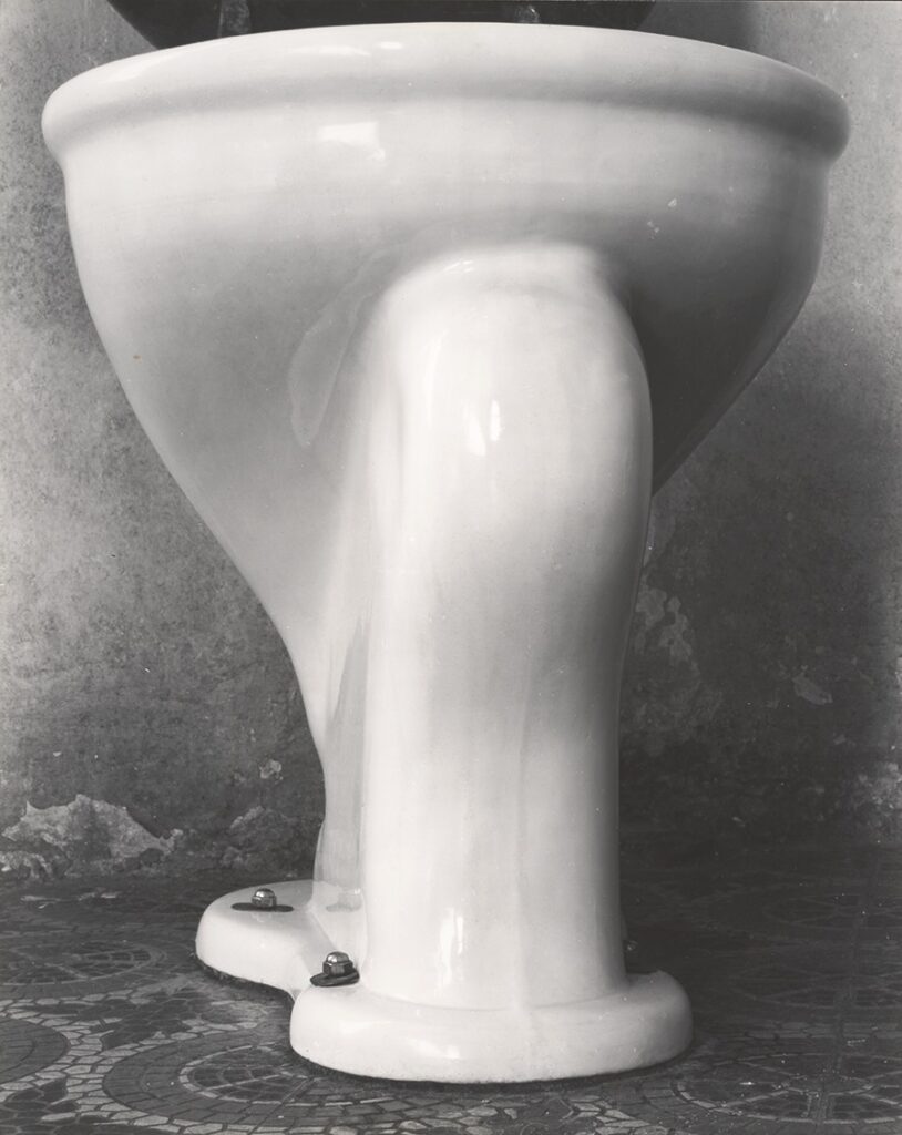 Weston-Excusado-Mexico-1925-814x1024 La fotografía artística de Edward Weston