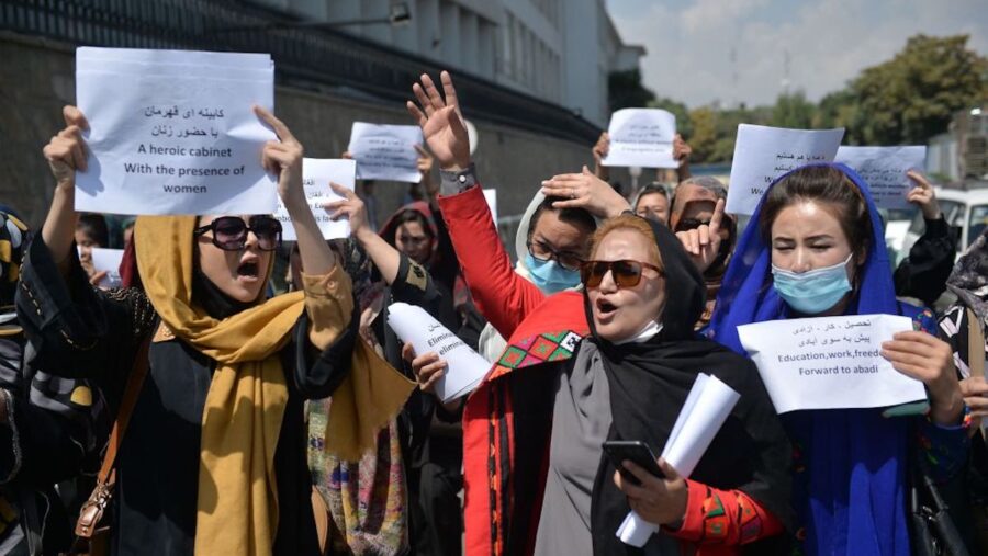 Afganistan-mujeres-derechos-©amnistia--e1767268888813-900x507 Avances clave en derechos humanos en 2025 pese al auge autoritario