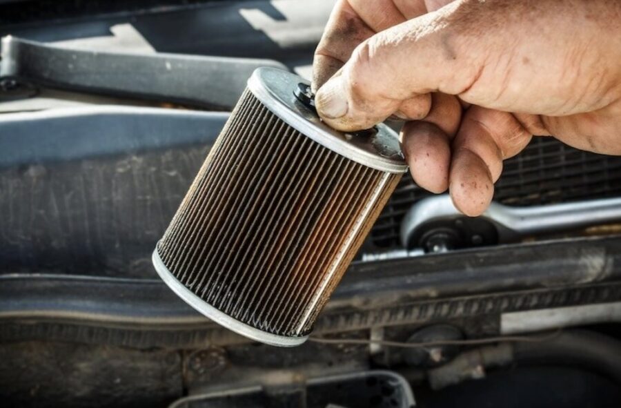 Filtro-combustible-diesel-©archivopub-900x591 ¿Qué es un filtro de combustible? ¿Para qué sirve un filtro de combustible?