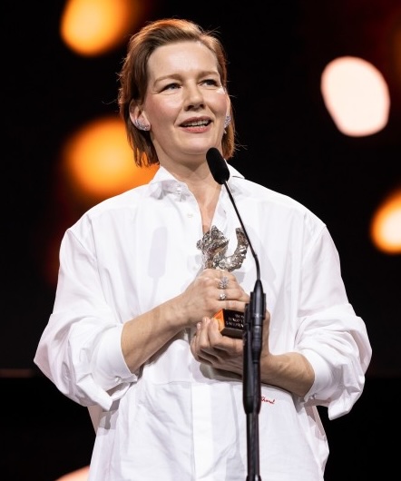 Sandra-Huller-Oso-de-plata-en-Rose-por-Markus-Schleinzer Berlinale 2026: Oso de Oro para «Yellow Letters» de Ilker Catak