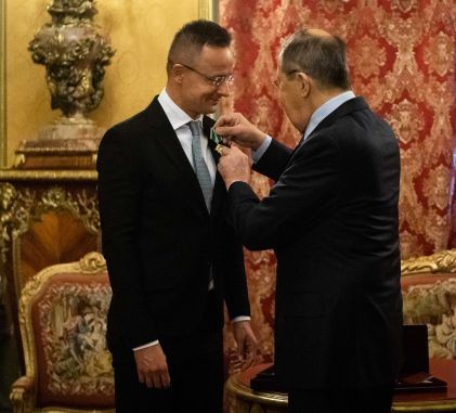 270803463_449508356642463_1921298231414493478_n Ajedrez: El ministro húngaro que evitó las sanciones europeas al presidente de FIDE