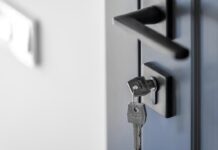 Servicios profesionales de cerrajería y reparación de persianas