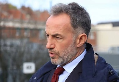 Emmanuel-Gregoire-candidato-socialista-alcaldia-Paris Municipales en Francia: La izquierda parlamentaria resiste al progreso de los neofascistas