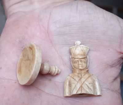 660366496_17971819455040698_4750400166658032794_n Piezas históricas de ajedrez aparecen en excavaciones en Argentina