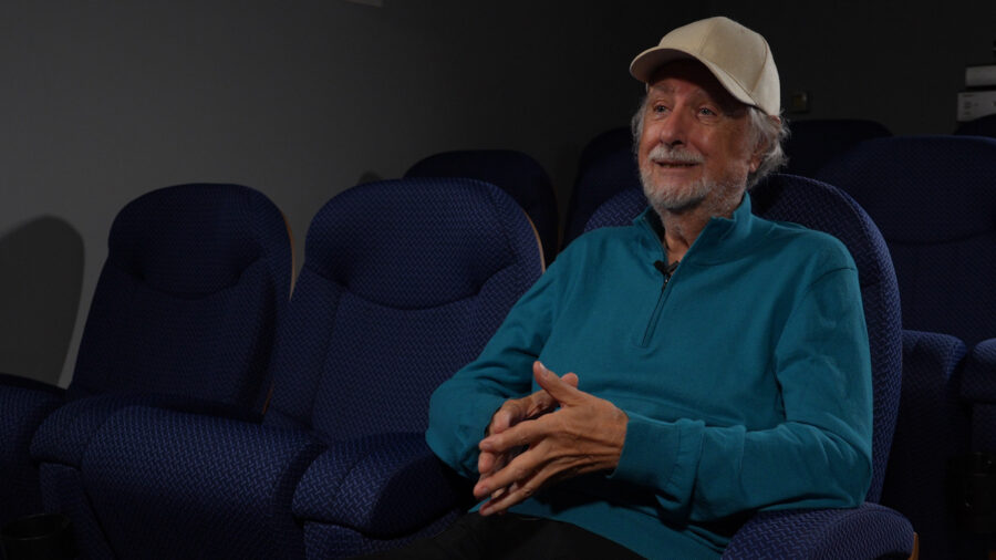 Alfonso-Ungria-en-una-entrevista-con-FlixOle-900x506 «Gulliver» de Alfonso Ungria, una brillante fábula tragicómica y cruel