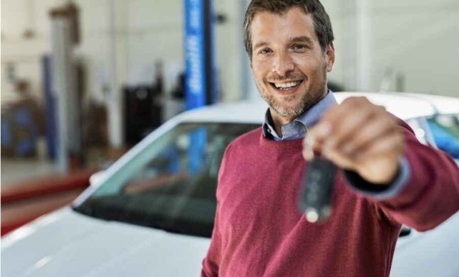 Vehiculo-llaves-autodescuento-©archivopub-900x544 Elegir coche nuevo pensando en el coste total