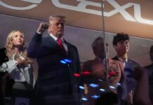 La oposición a Donald Trump acumula argumentos pero no consigue frenar su agenda