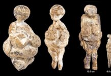 La Edad de la cuerda Figuras femeninas de marfil de mamut, Gagarino, Paleolítico Superior