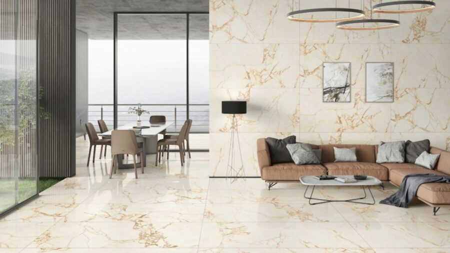 Salon-con-muebles-y-ventanal-©unsplash-e1781559355267-900x507 Cómo elegir el piso cerámico ideal para cada espacio de tu hogar
