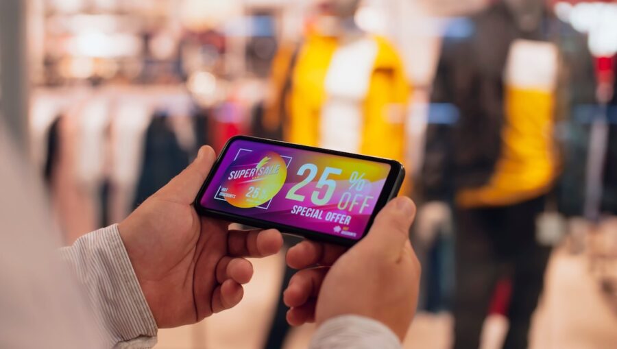 Compras-descuentos-online-e1783680593195-900x509 Cómo compran los españoles en 2026: hábitos, tendencias y trucos para ahorrar en moda
