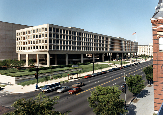 Departamento-de-Energia-de-Estados-Unidos-sede-©Wikimedia-Commons Fondos públicos y poder político en la nueva crónica del Observatorio Trump