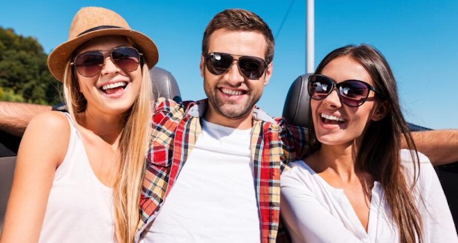 Gafas-de-sol-Espana-©opticabassol-e1785483699471 Descubre cuáles son las mejores gafas de sol para este verano