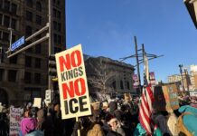 La oposición a Trump se mide ahora en ICE, prensa y tribunales Protestas No Kings en Minneapolis ©Nvss132, CC BY 4.0 Wikimedia Commons