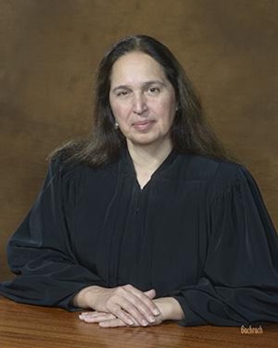 Indira-Talwani-jueza Voto por correo en EEUU: nuevo bloqueo judicial a Trump antes de las «midterms»