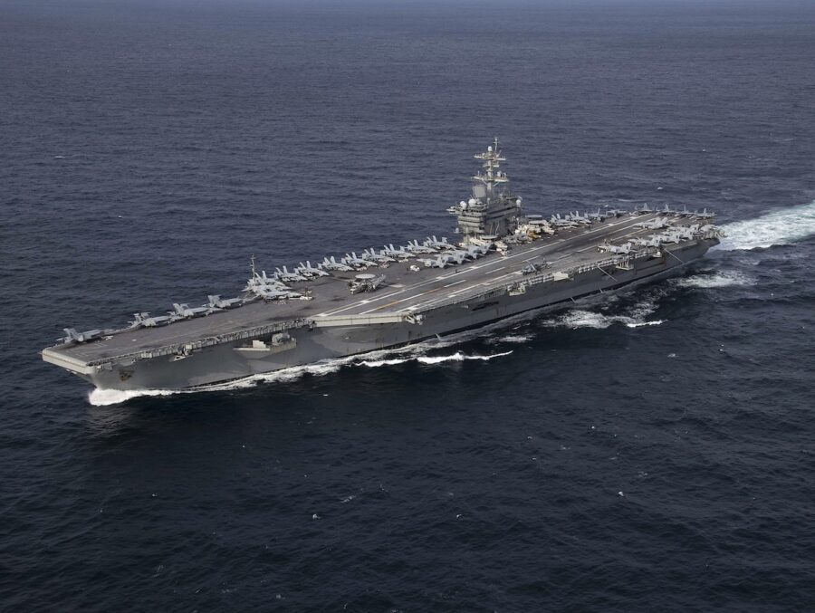 USS-Abraham-Lincoln-Atlantico-30ENE2019-©wikipedia-900x677 La marina estadounidense, bajo presión por las condiciones a bordo del USS Lincoln