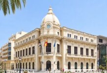 Vivas adjudica 5,75 millones en contratos de emergencia a allegados de su entorno
