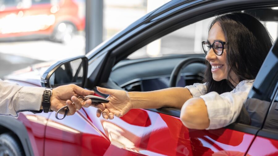 Motor-renting-©123RF-e1790339835842-900x507 MasQRenting: El cambio cultural que transforma el coche de un objeto de propiedad a un servicio de movilidad sostenible